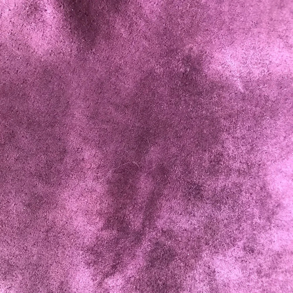 Elegant unworn high quality suede Midi Skirt - Eggplant 
Size 12 Brandon Thomas - Picture 4 of 11